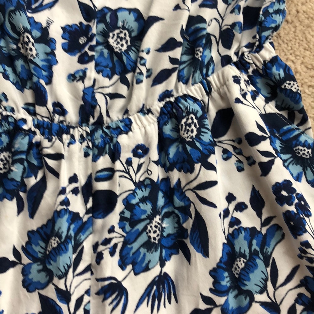 5/$35
H&M romper - Picture 4 of 6
